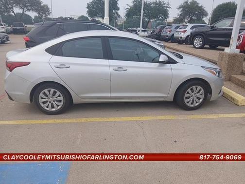 2021 Hyundai Accent SE