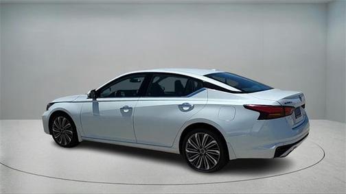 2024 Nissan Altima 2.5 SL
