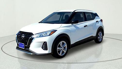 Fresh Powder 2024 Nissan Kicks S