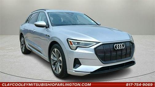 2021 Audi e-tron Premium Plus