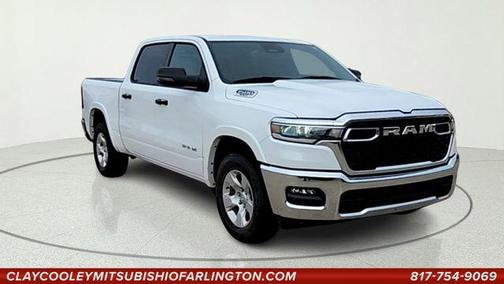 Bright White Clearcoat 2025 RAM 1500 Big Horn/Lone Star