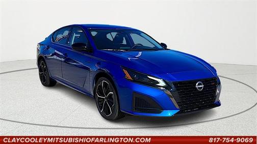 2025 Nissan Altima SR