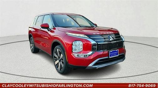 2025 Mitsubishi Outlander SE