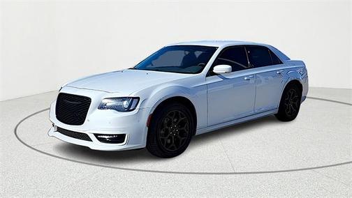 2022 Chrysler 300 Touring L