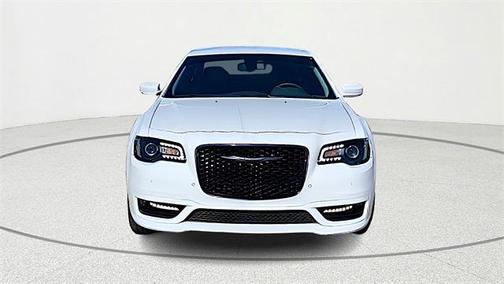 2022 Chrysler 300 Touring L