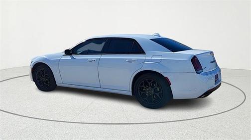 2022 Chrysler 300 Touring L