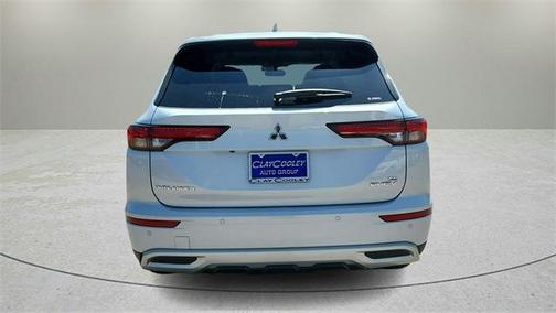 2025 Mitsubishi Outlander PHEV SE