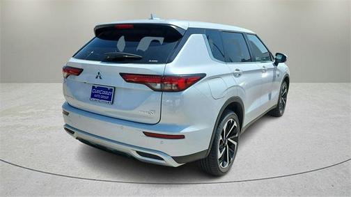 2025 Mitsubishi Outlander PHEV SE