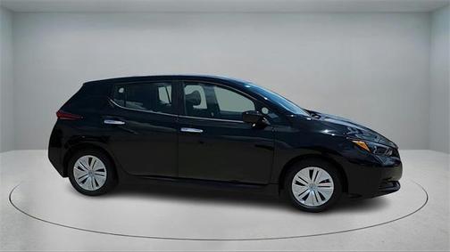 2023 Nissan Leaf S