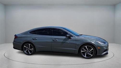 2022 Hyundai SONATA SEL Plus