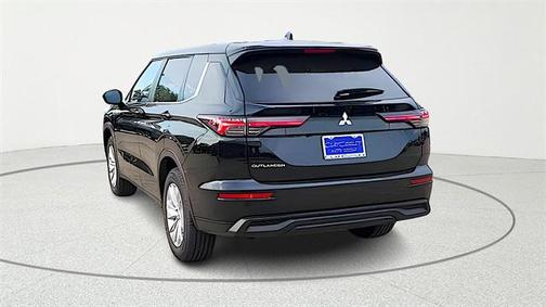 2025 Mitsubishi Outlander ES