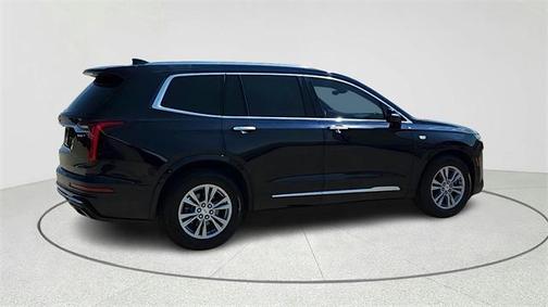 2021 Cadillac XT6 Luxury FWD