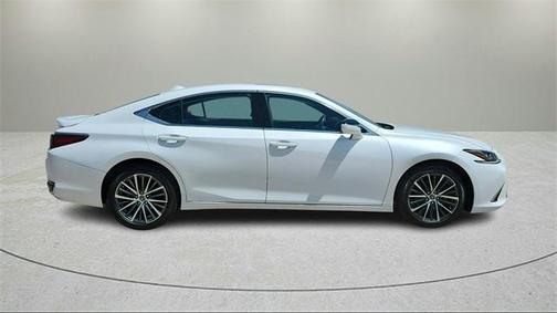 2023 Lexus ES 250 250
