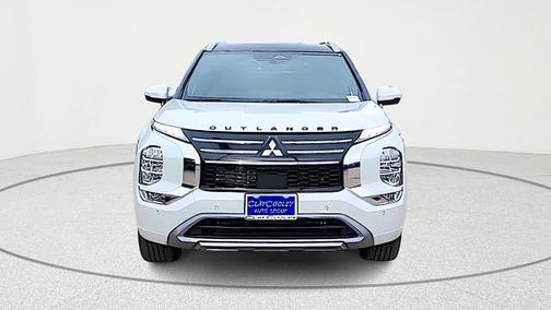 Diamond White 2026 Mitsubishi Outlander SEL