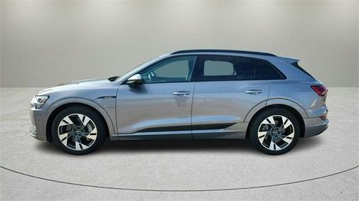 2021 Audi e-tron Premium