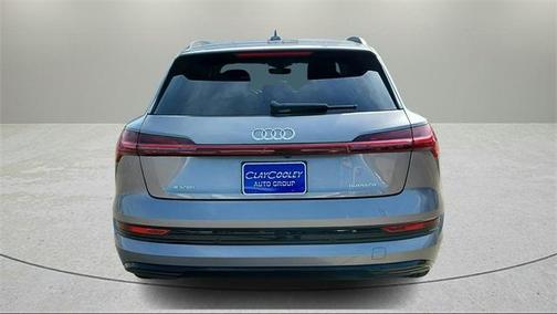 2021 Audi e-tron Premium