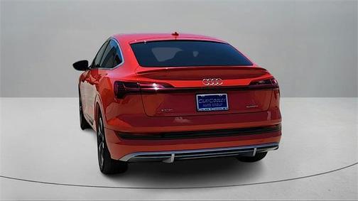 2021 Audi e-tron Premium Plus
