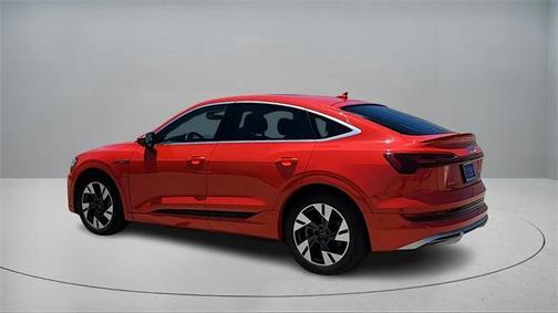 2021 Audi e-tron Premium Plus