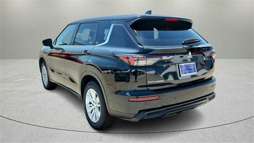 2025 Mitsubishi Outlander ES