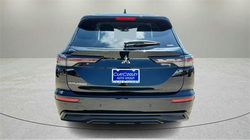 2025 Mitsubishi Outlander ES