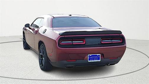 2022 Dodge Challenger SXT