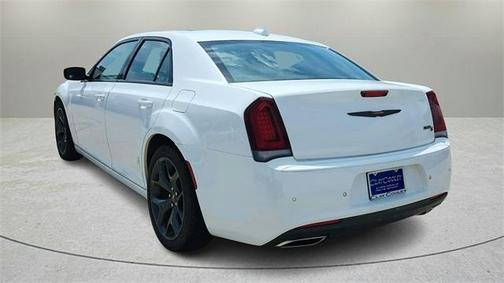 2022 Chrysler 300 S