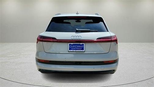 2021 Audi e-tron Premium