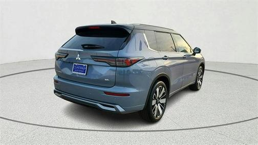 2025 Mitsubishi Outlander SEL