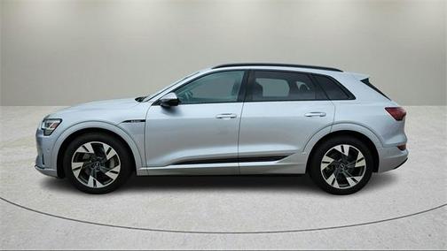 2021 Audi e-tron Premium