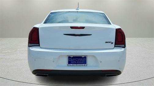 2022 Chrysler 300 S