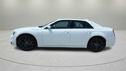 2022 Chrysler 300 S