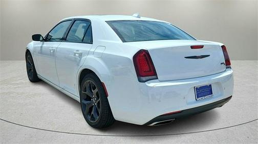 2022 Chrysler 300 S