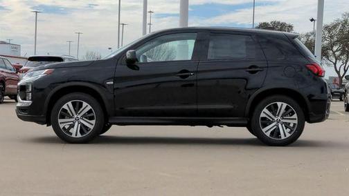 Labrador Black Pearl 2023 Mitsubishi Outlander Sport 2.0 LE