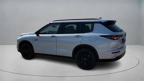 2025 Mitsubishi Outlander PHEV 