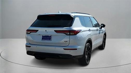 2025 Mitsubishi Outlander PHEV 