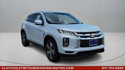 Diamond White 2026 Mitsubishi Outlander Sport 2.0 SE