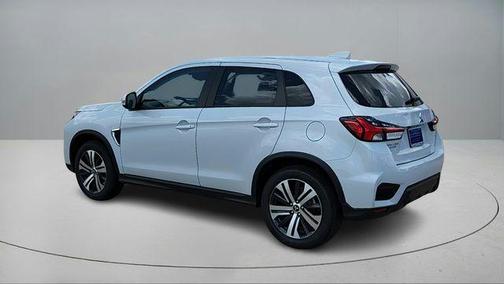 Diamond White 2026 Mitsubishi Outlander Sport 2.0 SE
