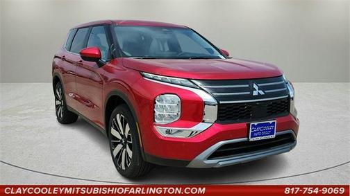 2025 Mitsubishi Outlander SE
