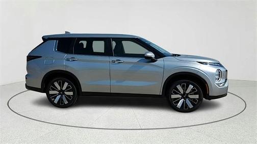 2025 Mitsubishi Outlander 