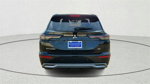 2025 Mitsubishi Outlander SEL