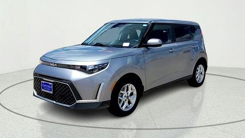Steel Gray 2025 Kia Soul LX