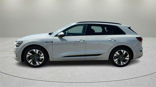 2021 Audi e-tron Premium