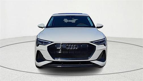 2021 Audi e-tron Premium Plus