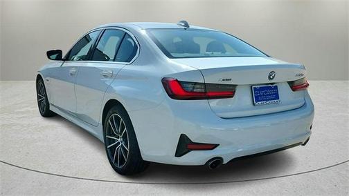 2022 BMW 330e xDrive