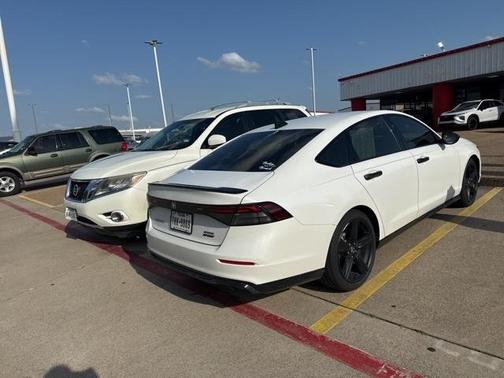 2023 Honda Accord Hybrid Sport-L