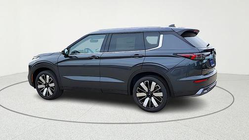 2026 Mitsubishi Outlander SEL