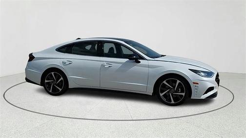2022 Hyundai SONATA SEL Plus