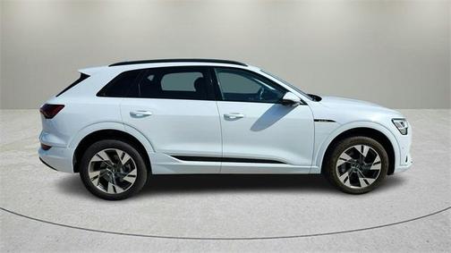 2021 Audi e-tron Premium