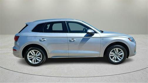 2022 Audi Q5 45 S line quattro Premium