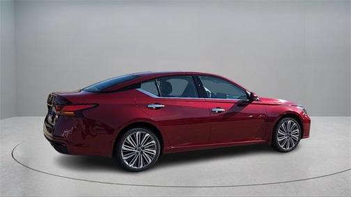 2024 Nissan Altima 2.5 SL